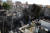 파키스탄 남부 카라치의 진나공항 인근 주택가에서 22일 오후 발생한 파키스탄국제항공(PIA) A320 여객기 추락 사고 현장. EPA=연합뉴스