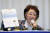 일본군 위안부 피해자 이용수 할머니가 25일 오후 대구 수성구 만촌동 인터불고 호텔에서 열린 기자회견에 참석해 발언하고 있다. 뉴시스