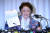 일본군 위안부 피해자 이용수(92) 할머니가 25일 오후 대구 수성구 만촌동 인터불고 호텔에서 기자회견을 하고 있다. 연합뉴스