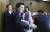 원유철 미래한국당 대표(왼쪽 두번째)가 26일 오전 국회에서 열린 국회의원 및 당선인 합동회의에서 참석자들과 인사하고 있다. 임현동 기자