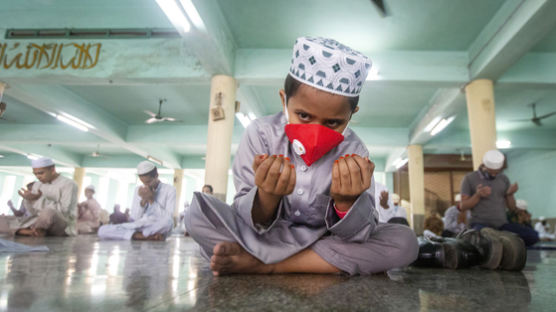 방글라 모유 은행 난항…무슬림 “같은 젖 먹으면 형제-자매 관계성립”