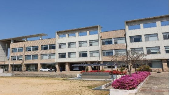 로버트 할리 설립한 광주 외국인 학교 운영난에 폐교 위기