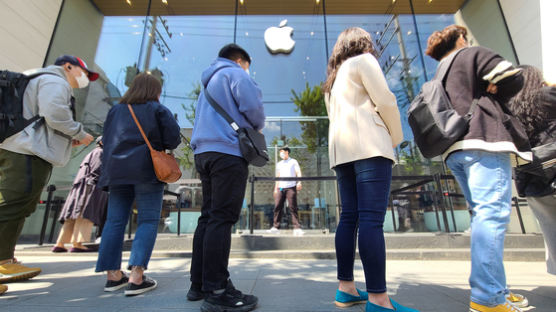 애플, 미국 내 스토어 100개 다시 열어…전체 매장 중 절반 정상화 