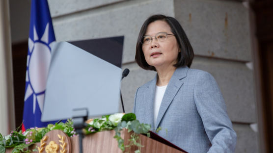 대만 차이잉원 "홍콩의 자유 후퇴, 좌시하지 않을 것"