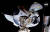 31일(현지시간) 미국 NASA TV가 미 민간우주회사 스페이스X의 ‘크루 드래곤’이 국제우주정거장(ISS) 도킹에 성공하는 모습을 생중계하고 있다. EPA=연합뉴스