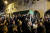 팔레스타인 시민들이 예루살렘에서 열린 이스라엘 경찰의 총격으로 숨진 아이야드 할락 장례식에서 아이야드의 관을 들어 옮기고있다. [AFP=연합뉴스]
