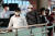 지난달 27일 오후 인천국제공항 출국장에서 마스크를 쓴 승객들이 체온측정을 받고 있다. 정부는 신종 코로나 바이러스 감염증(코로나19) 확산을 막기 위해 이날부터 모든 국내·국제선 항공기 승객의 마스크 착용을 의무화 했다. 뉴스1