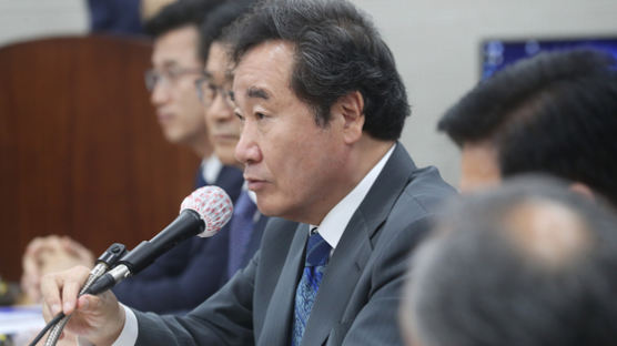 "당권 도전" 미룬채 코로나 극복 전국 순회 나서는 이낙연