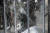 8일(현지시간) 멕시코시티의 한 버스정류장의 유리창이 시위대에 의해 크게 훼손되어 있다. AP=연합뉴스
