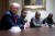 도널드 트럼프 미국 대통령이 10일 백악관에서 흑인 지지자들과 만났다. 이 자리에서 트럼프는 오는 19일 오클라호마주에서 그동안 중단했던 선거 유세를 재개할 것이라고 말했다. [EPA=연하뉴스]