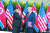 2018년 6월 12일 북한 김정은 국무위원장과 미국 도널드 트럼프 대통령이 싱가포르의 센토사섬에서 악수를 하고 있다. 역사적인 첫 북미정상회담이었다. [연합뉴스]
