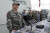 시진핑 정권은 '군·민융합'을 강조하고 있다. 군복을 입은 시 주석이 남중국해의 인민해방군 해군 함정에서 연설을 하고 있다. 이 사진은 2018년 4월 12일 신화사가 공개한 것이다. [신화=연합뉴스]