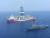 지난해 7월 9일 터키의 탐사 시추선이 터키 해군함의 호위를 받으며 키프로스의 배타적경제수역(EEZ) 안에서 천연가스 광구 개발을 위한 시추 작업을 하고 있다. [AFP=연합뉴스] 