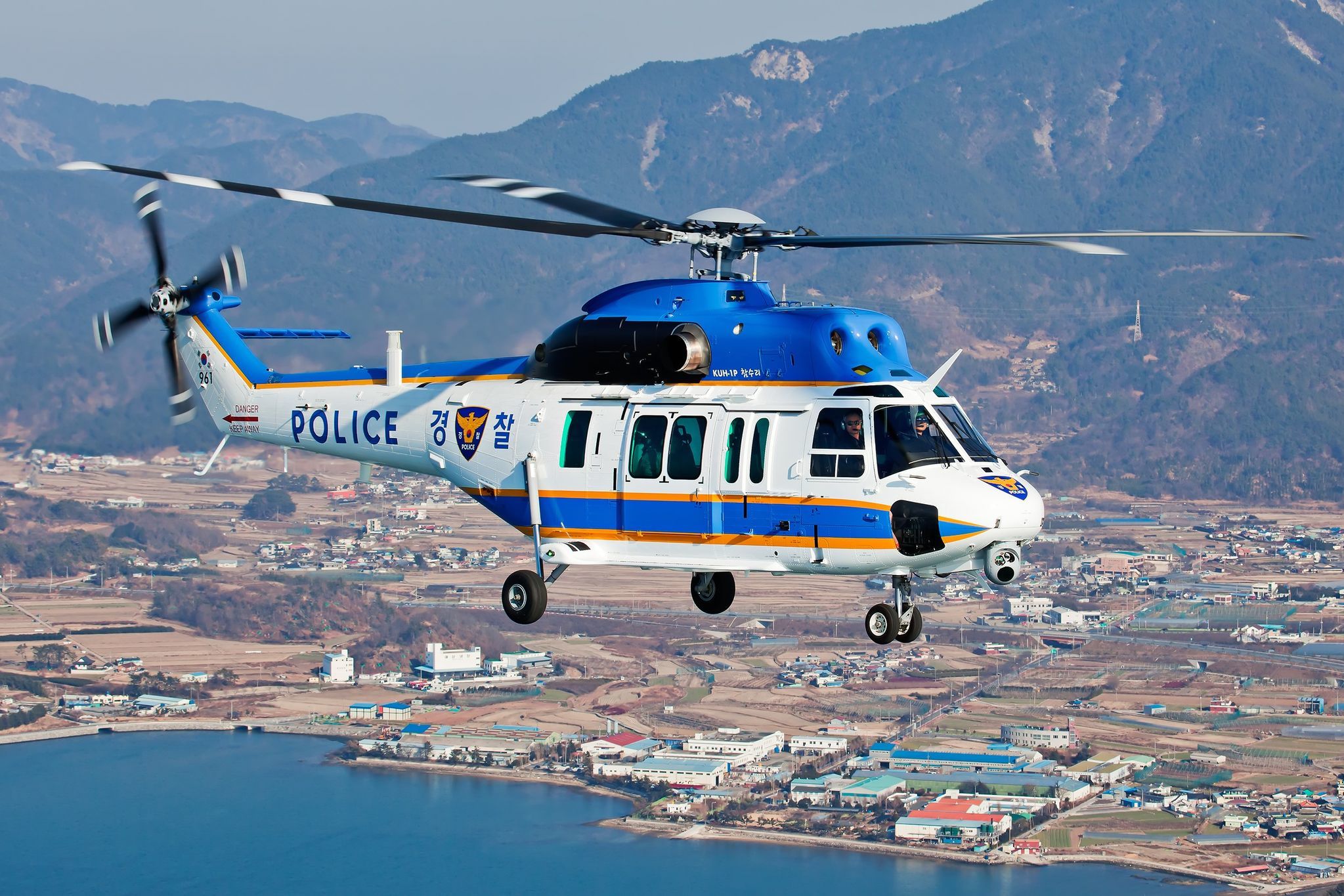 경찰헬기 참수리. 사진 한국항공우주산업