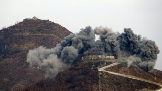 북한군 DMZ서 토굴 작업…폭파 GP 복원 가능성