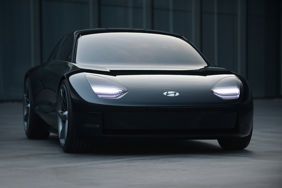 현대자동차는 제네바 모터쇼에서 공개하기로 했던 미래 전기 콘셉트카 '프로페시'를 온라인으로 공개했다. 사진 현대자동차