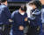 김모 전 청와대 행정관이 지난 4월 18일 서울남부지법에서 열린 영장실질심사에 출석하고 있다. 뉴스1