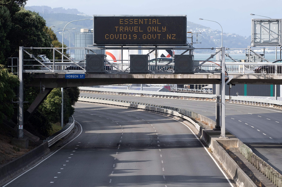지난 3월 26일 뉴질랜드 웰링턴의 한 고속도로. 같은달 23일부터 4단계 거리두기를 시행하면서 불가피한 사유 없는 이동을 모두 제한했다. AFP=연합뉴스