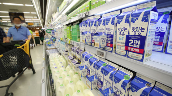 가뜩이나 안팔리는데…코로나로 꼬이는 우유 원유 가격 협상