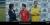 축구선수 이승우(가운데)가 즐라탄으로 분장한 신현준을 칭찬하고 있다. [사진 피파 모바일 유튜브 캡처]