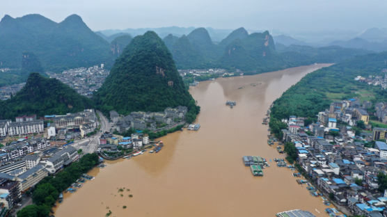 중국 남부서 20일간 쏟아진 폭우로 최악 피해…"댐 붕괴 우려"소문도