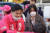 4월 5일 열린 서울 중구·성동을 미래통합당 지상욱 후보 집중유세에 부인 심은하 씨가 함께 하고 있다. [연합뉴스]