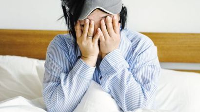 [issue&] 불면증 환자 증가세…수면장애 시 면역력 저하, 치매 위험 높여