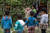 위구르족이 모여 사는 호탄 지역에서 아이들이 놀고 있는 모습. [AP=연합뉴스]