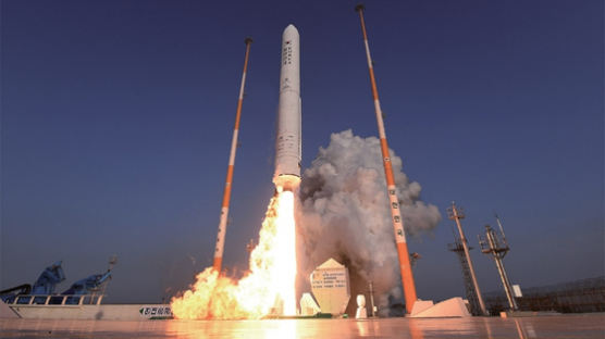 韓달착륙 꿈 실은 '누리호' 개발 순항···이대로면 내년 2월 발사