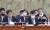 이기홍 대한첵육회장(오른쪽)이 6일 오전 서울 여의도 국회에서 열린 문화체육관광위원회 전체회의에서 의원들 질의에 답하고 있다. 임현동 기자