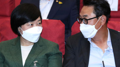 이통사 역대급 과징금 맞은 날…김상조, 이통3사 CEO 만난다