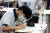 대학수학능력시험 모의평가가 시행된 6월 18일 오전 서울 여의도고등학교에서 학생들이 시험을 준비하고 있다. 연합뉴스