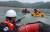지난 6월 5일 인천시 중구 무의도 하나개해수욕장에서 해경이 갑자기 밀려든 바닷물에 고립된 일가족 8명을 구조하고 있다. [사진 해양경찰청]