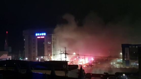 "불길 치솟자 '펑펑' 터지더라"…새벽 3시 병원은 지옥이었다