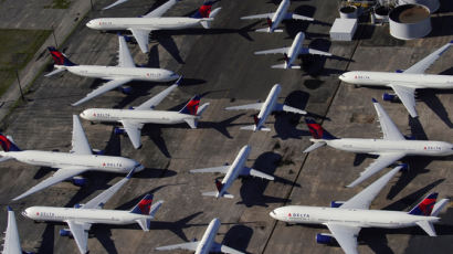 美 델타항공, 7조원 손실…승객 93% 줄었다