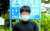 세계 최대 아동 성 착취물 사이트 '웰컴 투 비디오' 운영자인 손정우 씨가 6일 오후 미국 송환 불허 결정으로 석방돼 경기도 의왕시 서울구치소를 나서고 있다. [뉴시스]