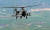 미군 아파치 헬기가 경기 포천 로드리게스 사격장 상공에서 표적을 향해 로켓포를 발사하고 있다. [중앙포토]