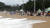 너울성 파도로 강원 동해안 해수욕장의 수영이 금지된 26일 속초해수욕장을 찾은 피서객들이 백사장에서 아쉬움을 달래고 있다.   [연합뉴스]