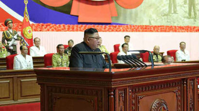 이인영 "남북대화" 손짓한 날, 김정은 "우린 핵보유국" 천명