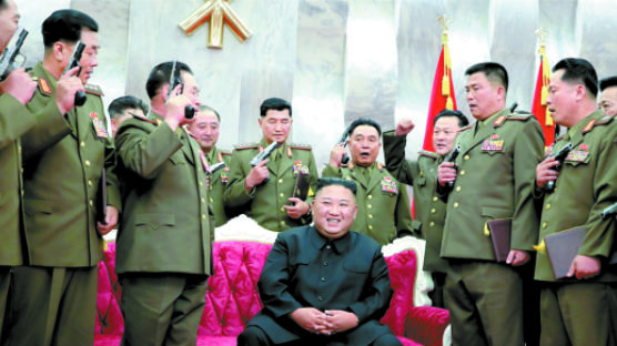 김정은 "자위적 핵 억제력으로 안전 담보…이땅에 전쟁 없을것"