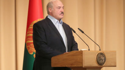 "코로나는 정신병"이라던 벨라루스 대통령...본인도 코로나 걸렸었다