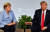 도널드 트럼프 미국 대통령(오른쪽)과 앙겔라 메르켈 독일 총리가 지난해 8월 프랑스 비아리츠에서 열린 주요7개국(G7) 정상회의에서 만나 대화하고 있다. [AFP=연합뉴스]