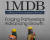 말레이시아 수도 쿠알라룸푸르에 있는 1MDB 광고판 앞에서 건설 노동자들이 담소를 나누고 있다. [AP=연합뉴스]