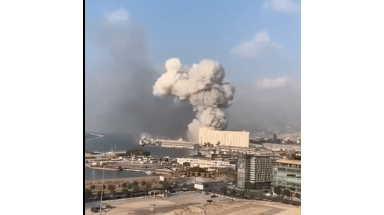 "핵폭발 같았다" 버섯 구름이 펑…레바논 큰 폭발, 73명 사망