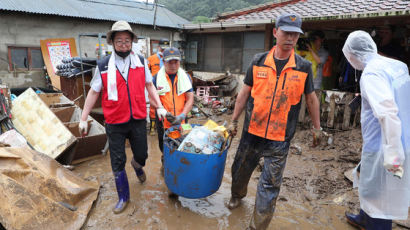 "특별재난지역 선포해달라"…‘폭우 피해’ 충남·충북지사의 호소