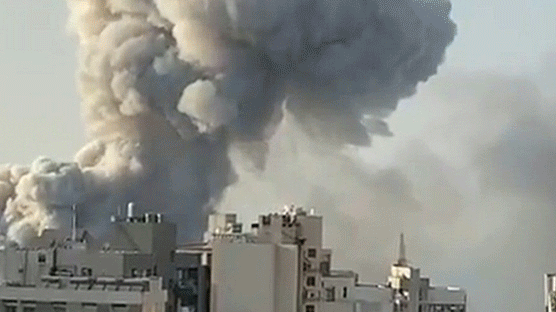 [영상] 레바논 의문의 두 번 폭발…건물 종잇장처럼 찢어졌다