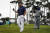 PGA 챔피언십 첫날 7번 홀에서 드라이버 헤드가 부러진 브라이슨 디섐보. [AP=연합뉴스] 