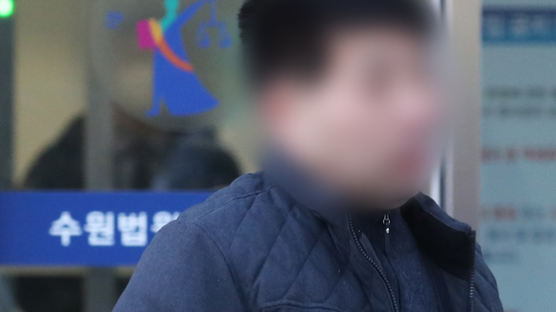 고개숙인 이춘재 8차사건 형사 "그땐 범인 100% 확신···죄송" 