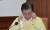문재인 대통령이 11일 정부서울청사에서 열린 집중호우 긴급점검회의에서 안경을 쓰고 있다. /2020.8.11./청와대사진기자단