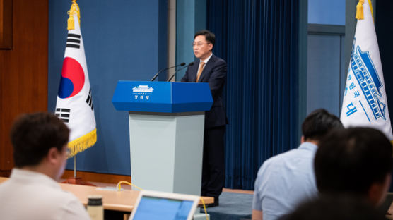 "나도 집 없는데 靑 취직시켜달라"…다주택 인사검증 논란